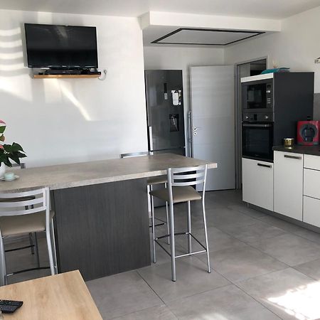 Appartement Sur La Colline Avec Acces Piscine Volx Zewnętrze zdjęcie